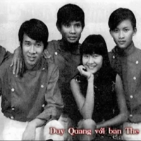 Duy Quang (trái) cùng các thành viên trong ban nhạc The Startling năm 1965.